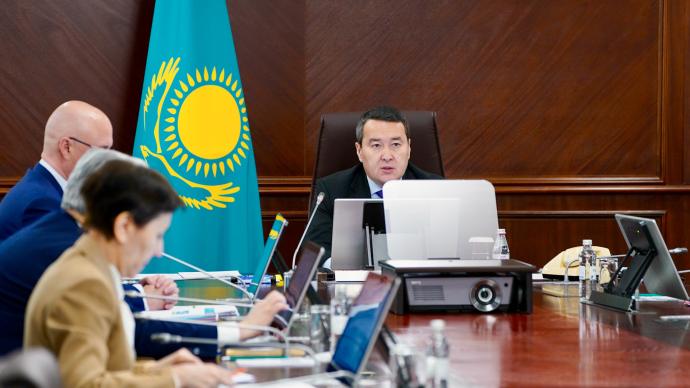 Kazakhstan economy growth for 10 months amounts to 4.9%